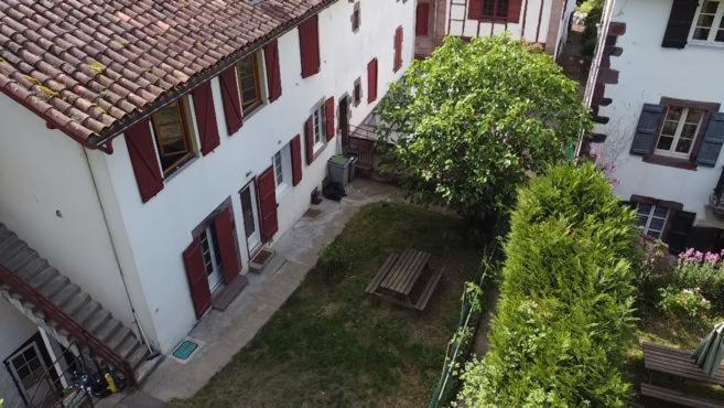 Maison Au Coeur De La Rue Pietonne Saint-Jean-Pied-de-Port Zewnętrze zdjęcie